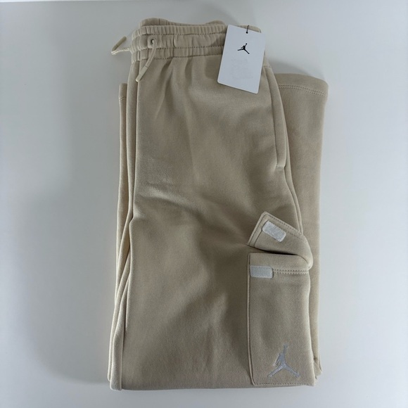 Kids Girls Nike Jordan Y2K Fleece Cargo Sweatpants Joggers Medium M NWT - Picture 1 of 4